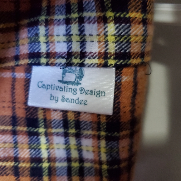 Beautiful home made flannel scarf - Picture 2 of 2